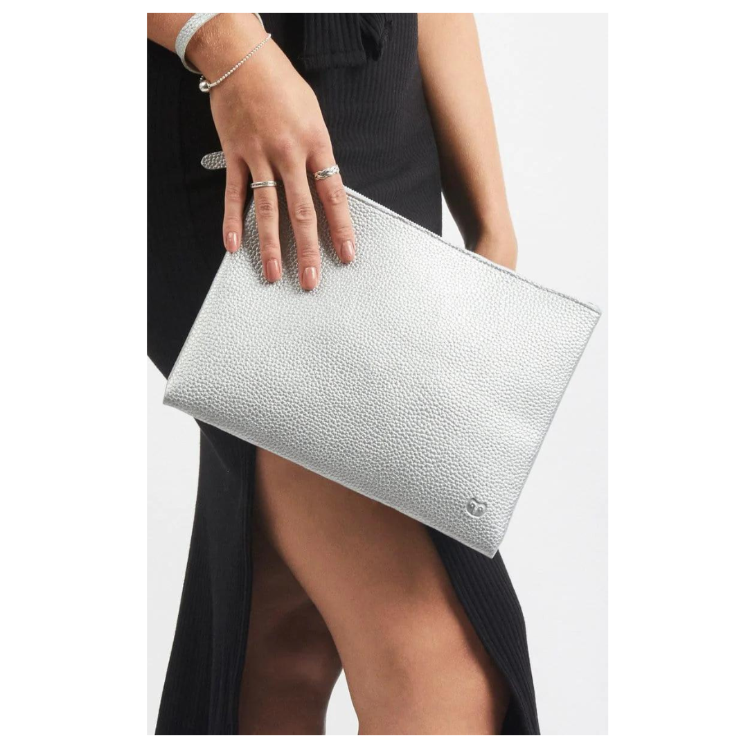 Goodeehoo Tawny Large Pouch Silver